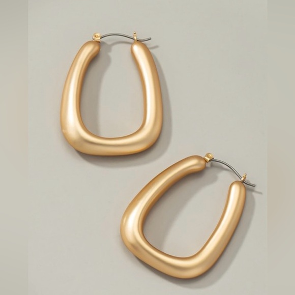 Matte finish rectangle puffy lightweight earrings - Picture 5 of 5